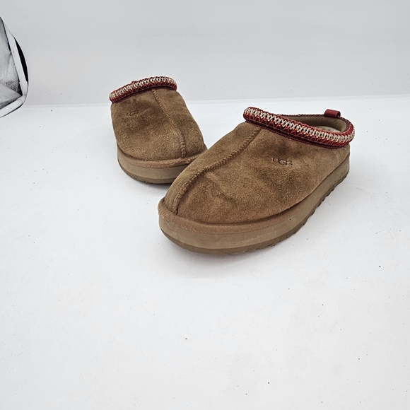 UGG Tazz Platform Slippers Sand Size 6 Women Suede Cozy Fashionable Slip-On - Picture 15 of 15